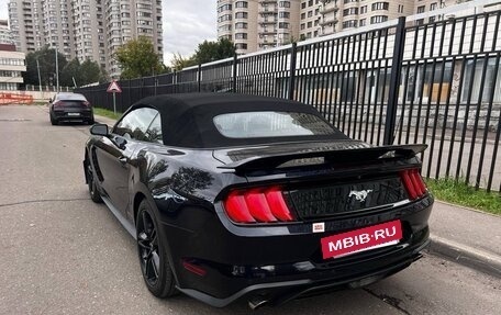 Ford Mustang VI рестайлинг, 2021 год, 3 500 000 рублей, 5 фотография
