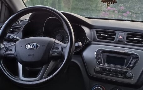 KIA Rio III рестайлинг, 2014 год, 875 000 рублей, 2 фотография