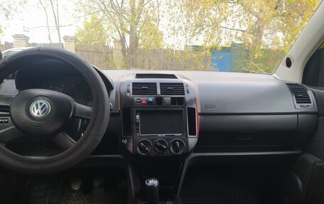 Volkswagen Polo IV рестайлинг, 2005 год, 180 000 рублей, 8 фотография