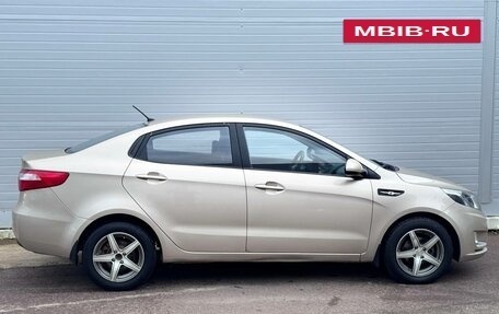 KIA Rio III рестайлинг, 2013 год, 800 000 рублей, 4 фотография