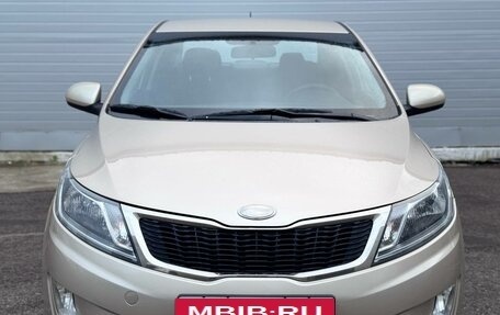 KIA Rio III рестайлинг, 2013 год, 800 000 рублей, 2 фотография