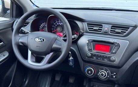 KIA Rio III рестайлинг, 2013 год, 800 000 рублей, 17 фотография