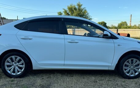 Hyundai Solaris II рестайлинг, 2017 год, 1 182 000 рублей, 12 фотография