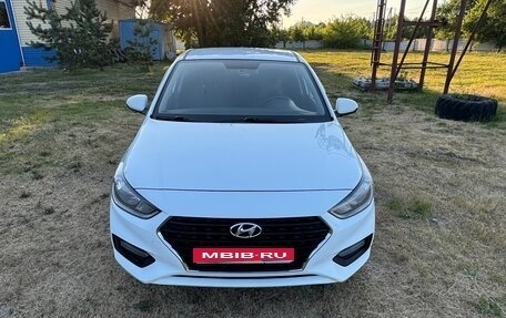 Hyundai Solaris II рестайлинг, 2017 год, 1 182 000 рублей, 1 фотография