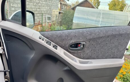 Toyota Vitz, 2009 год, 600 000 рублей, 12 фотография