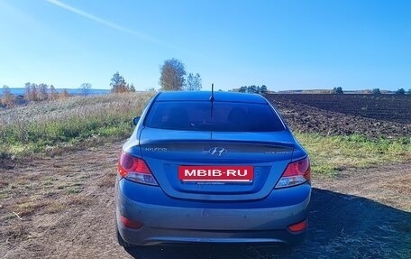 Hyundai Solaris II рестайлинг, 2012 год, 830 000 рублей, 4 фотография