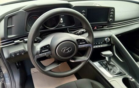 Hyundai Elantra, 2020 год, 2 150 000 рублей, 14 фотография