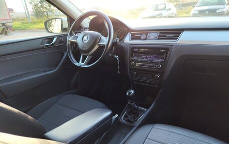 Skoda Rapid I, 2014 год, 800 000 рублей, 6 фотография