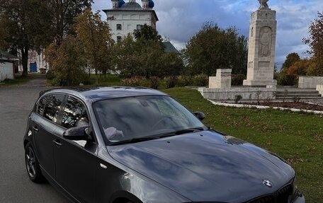 BMW 1 серия, 2007 год, 950 000 рублей, 2 фотография