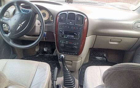 Chrysler Voyager IV, 2002 год, 525 000 рублей, 6 фотография