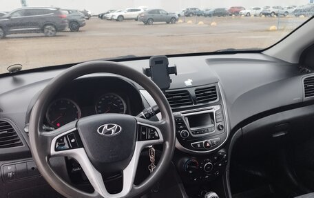 Hyundai Solaris II рестайлинг, 2015 год, 999 000 рублей, 7 фотография