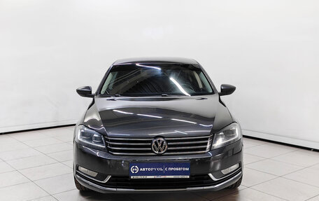 Volkswagen Passat B7, 2011 год, 888 000 рублей, 3 фотография