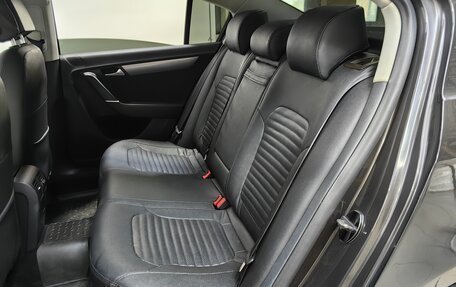 Volkswagen Passat B7, 2011 год, 888 000 рублей, 8 фотография