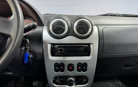 Renault Sandero I, 2011 год, 583 000 рублей, 17 фотография