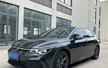 Volkswagen Golf VIII, 2021 год, 1 920 000 рублей, 1 фотография