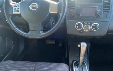 Nissan Tiida, 2010 год, 800 000 рублей, 10 фотография