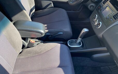 Nissan Tiida, 2010 год, 800 000 рублей, 8 фотография