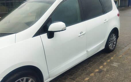 Renault Scenic III, 2013 год, 1 000 000 рублей, 5 фотография