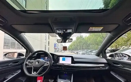 Volkswagen Golf VIII, 2021 год, 1 920 000 рублей, 8 фотография