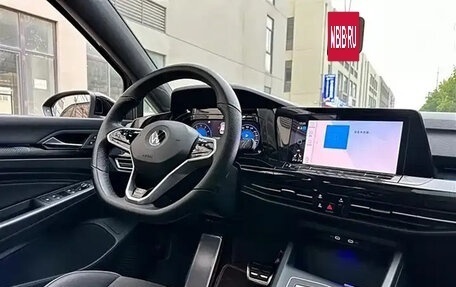Volkswagen Golf VIII, 2021 год, 1 920 000 рублей, 10 фотография