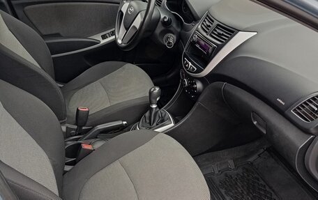 Hyundai Solaris II рестайлинг, 2011 год, 810 000 рублей, 7 фотография