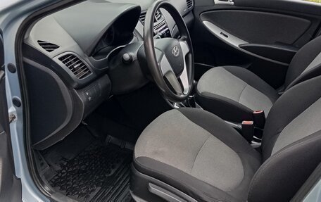 Hyundai Solaris II рестайлинг, 2011 год, 810 000 рублей, 6 фотография