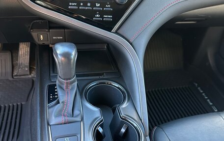 Toyota Camry, 2021 год, 3 800 000 рублей, 8 фотография