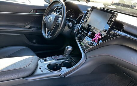 Toyota Camry, 2021 год, 3 800 000 рублей, 13 фотография