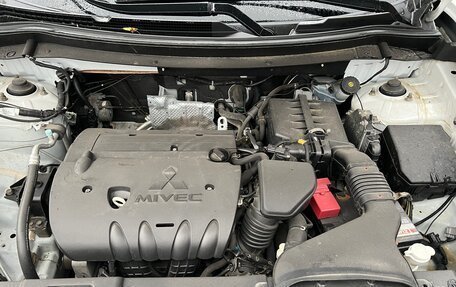 Mitsubishi Outlander III рестайлинг 3, 2012 год, 1 040 000 рублей, 18 фотография