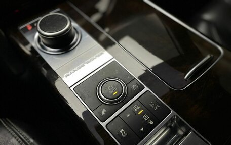 Land Rover Range Rover IV рестайлинг, 2015 год, 4 600 000 рублей, 18 фотография