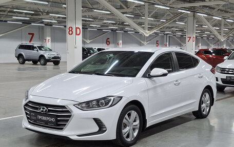 Hyundai Elantra VI рестайлинг, 2018 год, 1 170 000 рублей, 5 фотография