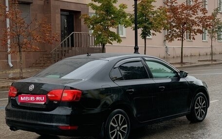 Volkswagen Jetta VI, 2012 год, 735 000 рублей, 5 фотография