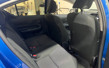 Toyota Aqua I, 2017 год, 1 050 000 рублей, 9 фотография