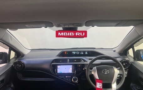 Toyota Aqua I, 2017 год, 1 050 000 рублей, 10 фотография