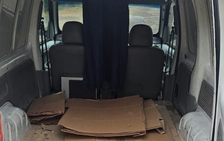 Renault Kangoo II рестайлинг, 2004 год, 250 000 рублей, 7 фотография