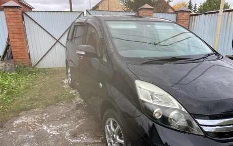 Toyota ISis I, 2013 год, 1 700 000 рублей, 10 фотография