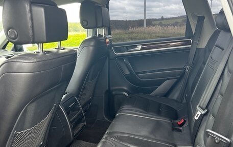 Volkswagen Touareg III, 2012 год, 1 650 000 рублей, 28 фотография