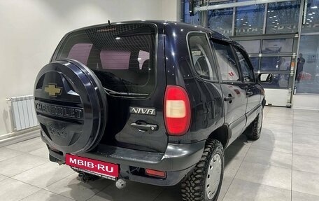 Chevrolet Niva I рестайлинг, 2004 год, 283 000 рублей, 8 фотография