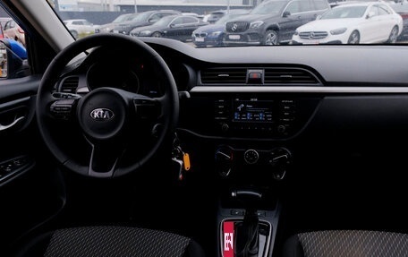 KIA Rio IV, 2018 год, 1 185 600 рублей, 11 фотография