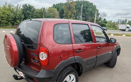Chevrolet Niva I рестайлинг, 2011 год, 510 000 рублей, 2 фотография