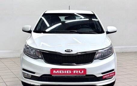 KIA Rio III рестайлинг, 2015 год, 880 000 рублей, 2 фотография