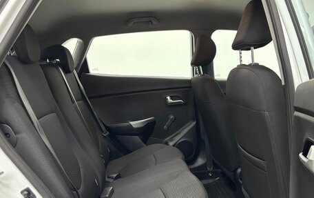 KIA Rio III рестайлинг, 2015 год, 880 000 рублей, 11 фотография