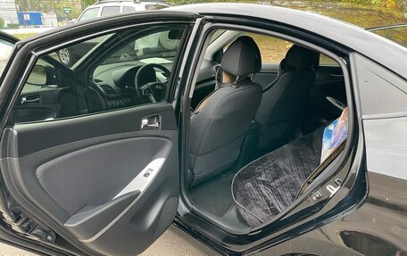 Hyundai Solaris II рестайлинг, 2011 год, 700 000 рублей, 9 фотография