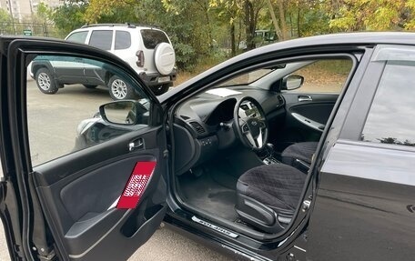 Hyundai Solaris II рестайлинг, 2011 год, 700 000 рублей, 8 фотография