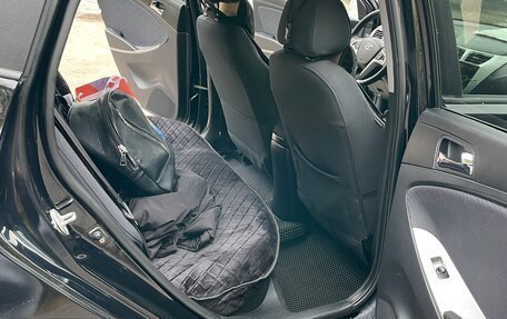 Hyundai Solaris II рестайлинг, 2011 год, 700 000 рублей, 10 фотография