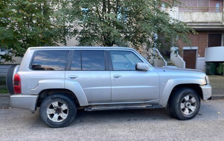 Nissan Patrol, 2008 год, 900 000 рублей, 5 фотография
