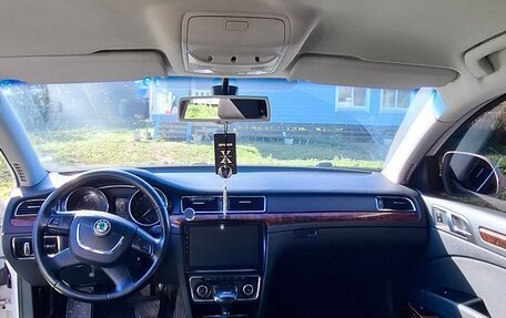 Skoda Superb III рестайлинг, 2012 год, 1 230 000 рублей, 6 фотография