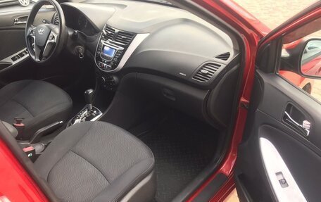 Hyundai Solaris II рестайлинг, 2011 год, 740 000 рублей, 9 фотография