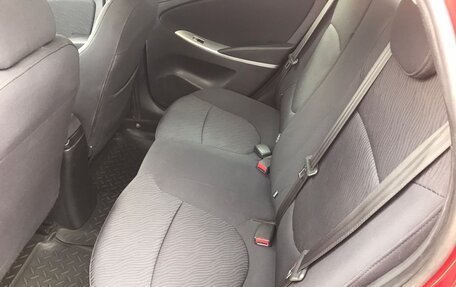 Hyundai Solaris II рестайлинг, 2011 год, 740 000 рублей, 10 фотография