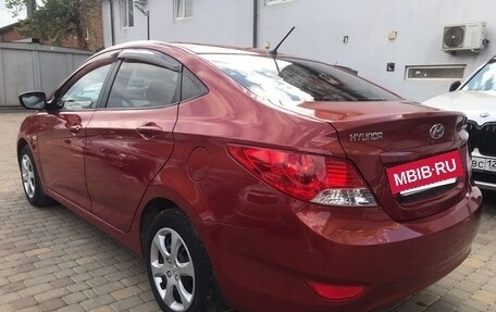 Hyundai Solaris II рестайлинг, 2011 год, 740 000 рублей, 5 фотография